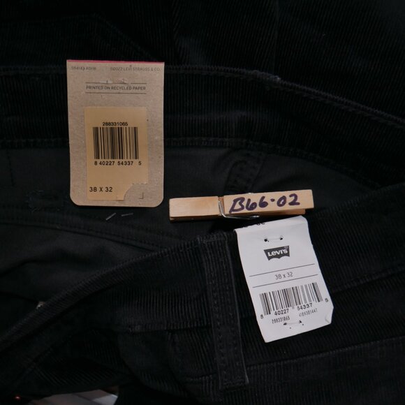 Levi's Men's 512 Corduroy Jeans Size 38x32 Slim Taper Black NEW - Picture 7 of 10